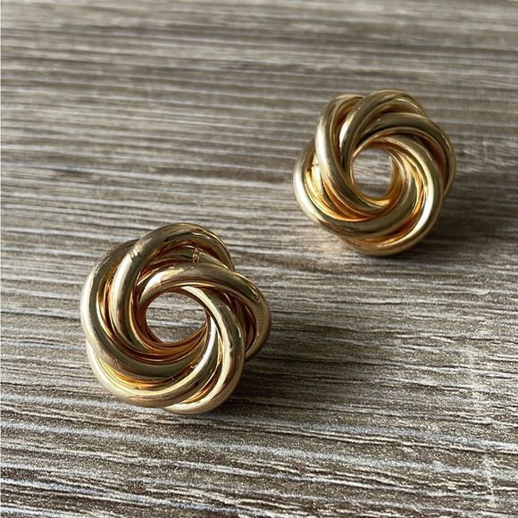 RoundāstyleāearringsāA475 - Picture 2 of 5